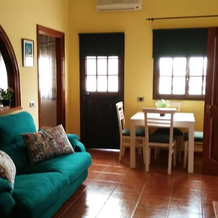 Con Terraza Privada Y Barbacoa Apartman La Laguna